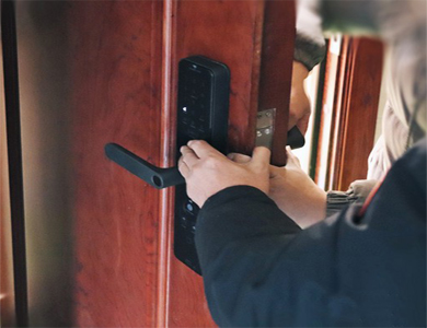 工农24小时上门开锁公司